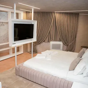  Hotel Pernoca Albania